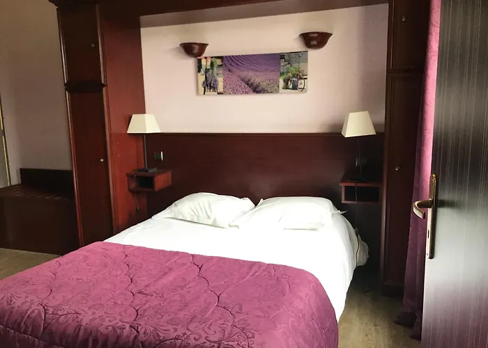 Logis Hôtel&Restaurant - Le Château Des Tourelles 3 étoiles