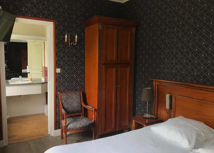 Logis Hôtel&Restaurant - Le Château Des Tourelles 3 étoiles